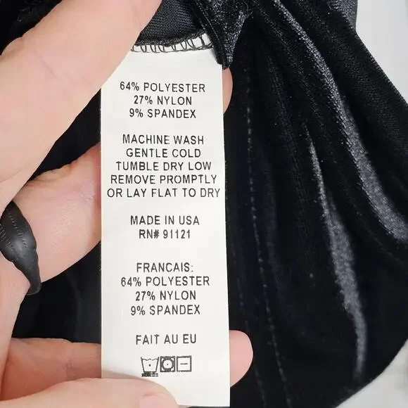 Sno Skins Women's Black Plush Velvet Turtleneck Sweater Size XL Pullover Cozy - Picture 8 of 10